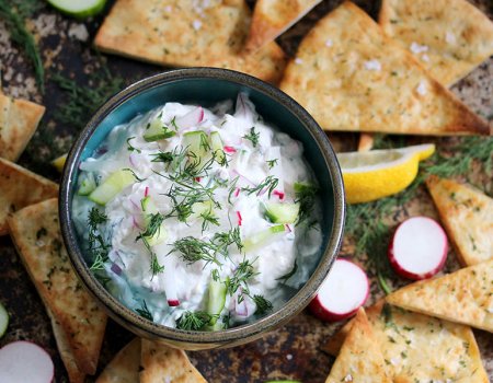 Homemade Tzatziki Sauce with Herby Pita Chips