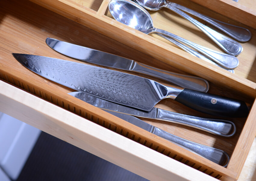 ”Kitchen Knife Care: Keep Knives Out of Drawer